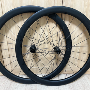 디브용 (디스크브레이크용) 알리 노브랜드 카본 휠셋 급처합니다. 이미지