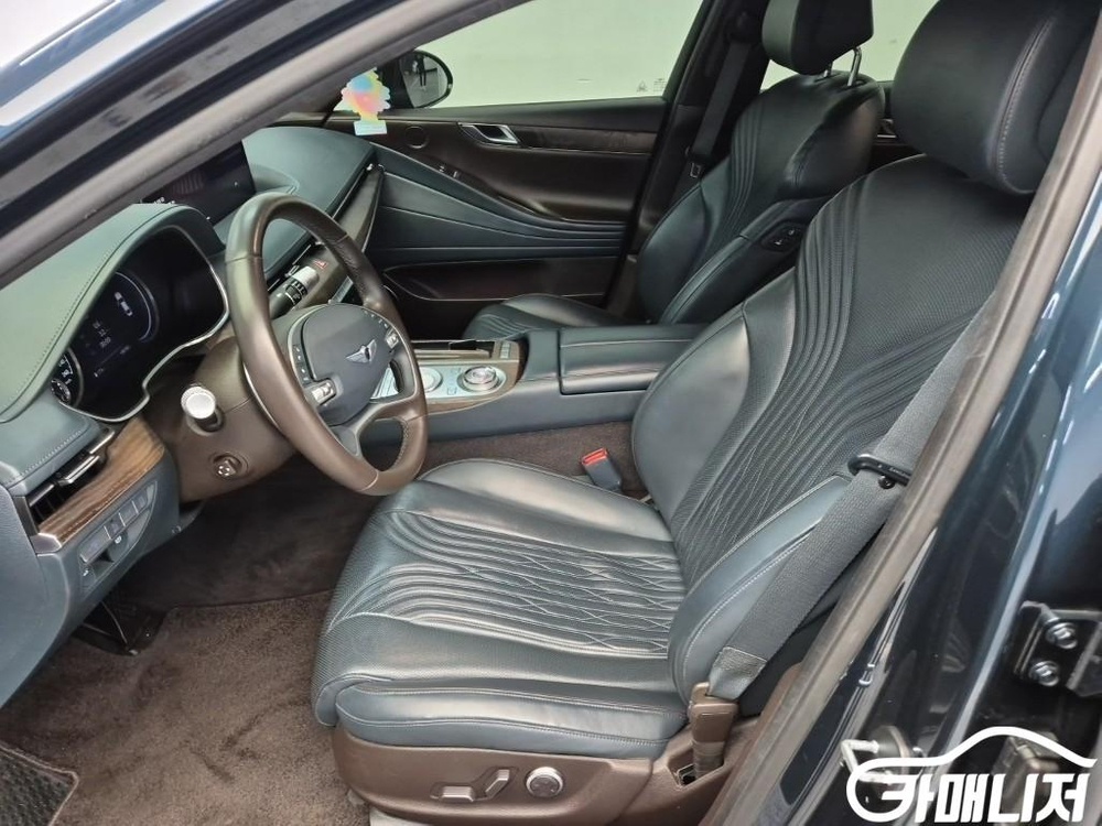 [제네시스]G80(RG3) 2.2 디젤 2WD 기본형 (5인승) 이미지