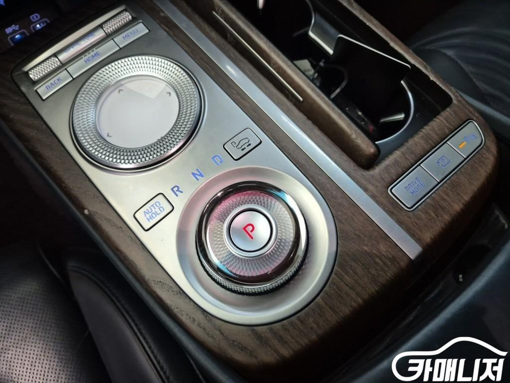 [제네시스]G80(RG3) 2.2 디젤 2WD 기본형 (5인승) 이미지