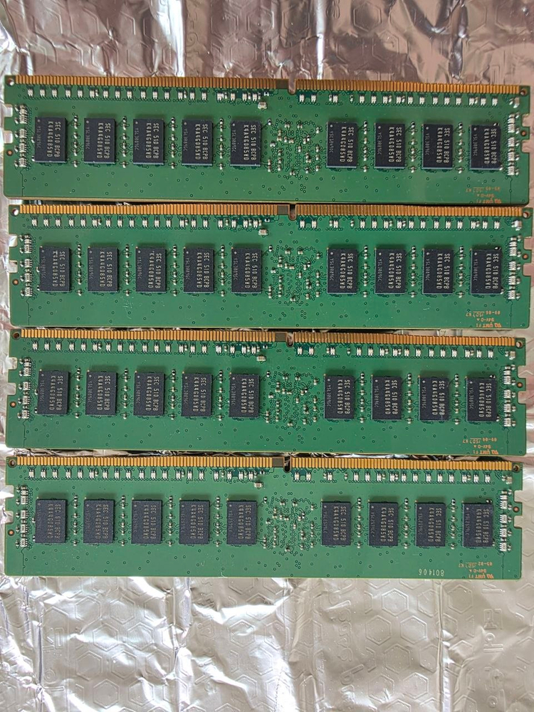 삼성 DDR4 2133P 8기가 ECC 4개 서버용 메모리 이미지
