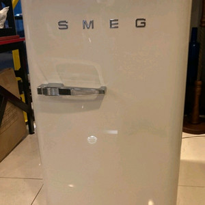 스메그 FAB10 크림 냉장고 119L 상태(좋음) 팔아요 이미지