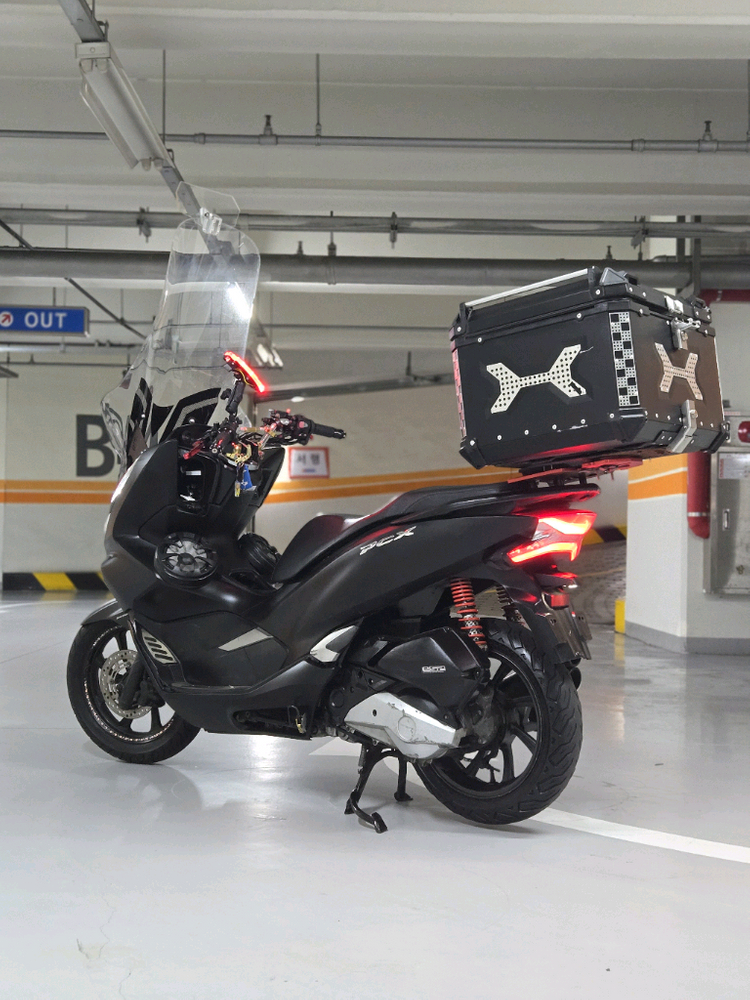 풀튜닝 PCX125 스쿠터 배달세팅 이미지
