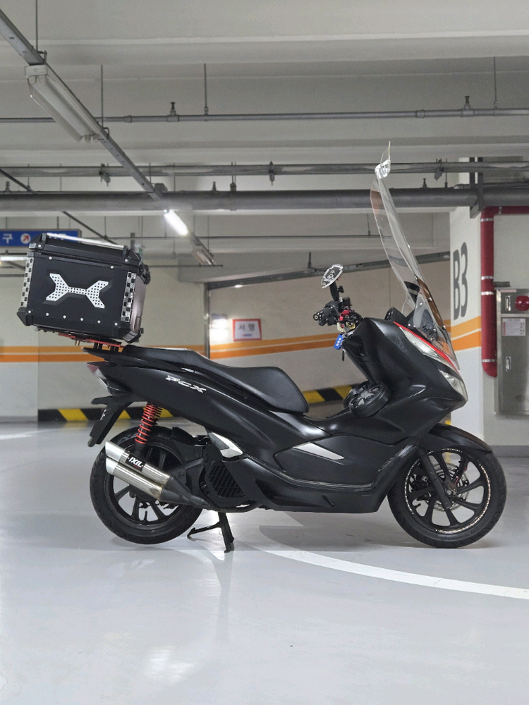 풀튜닝 PCX125 스쿠터 배달세팅 이미지