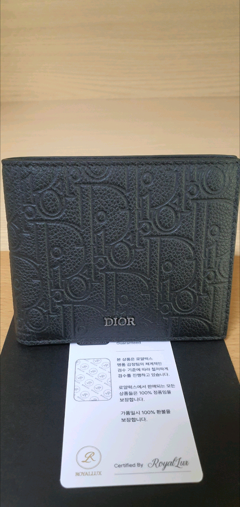 (미사용)디올 그래비티 반지갑 새상품급 정품(감정서O)구찌프라다루이비통고야드샤넬셀린느보테가생로랑발렌시아가버버리가방 이미지