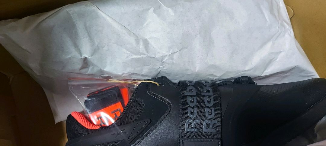 리복 레거시2 역도화 275 이미지