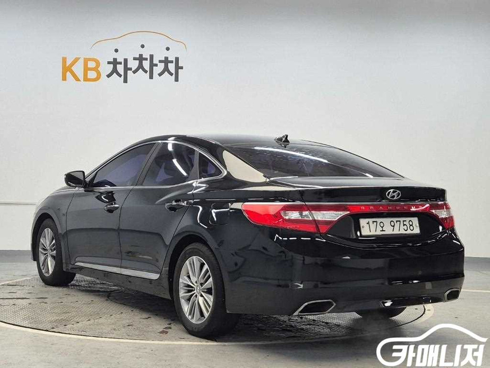 [현대]그랜저 HG HG240 MODERN 컬렉션 (5인승) 이미지