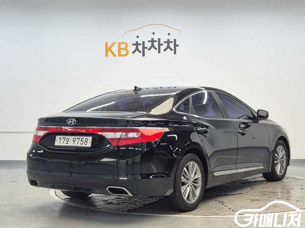 [현대]그랜저 HG HG240 MODERN 컬렉션 (5인승) 이미지