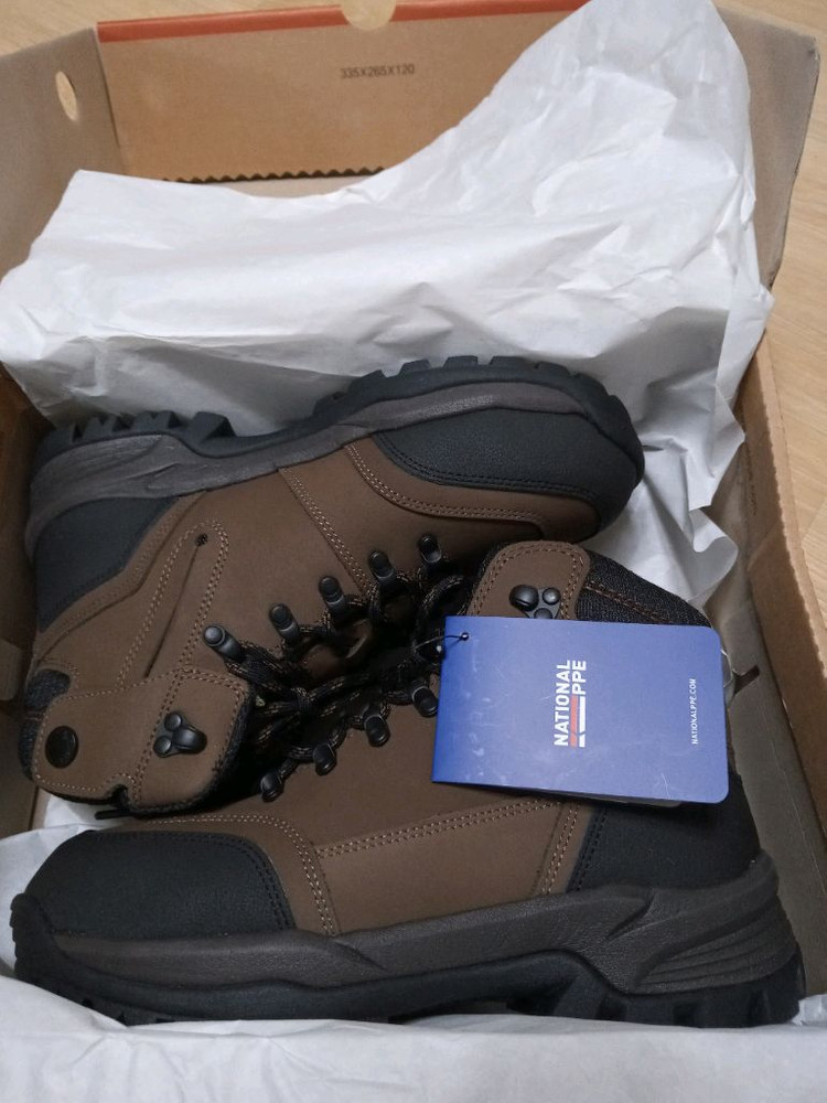 내셔널피피이 명품안전화 265 *방수 *최고급 초경량 새제품 이미지