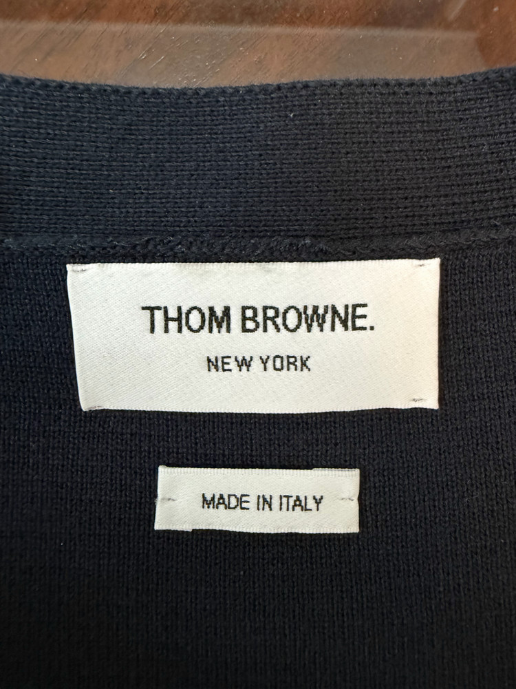 톰브라운 정품 밀라노스티치 가디건 새상품급 싸게 급처합니다.!!! 이미지