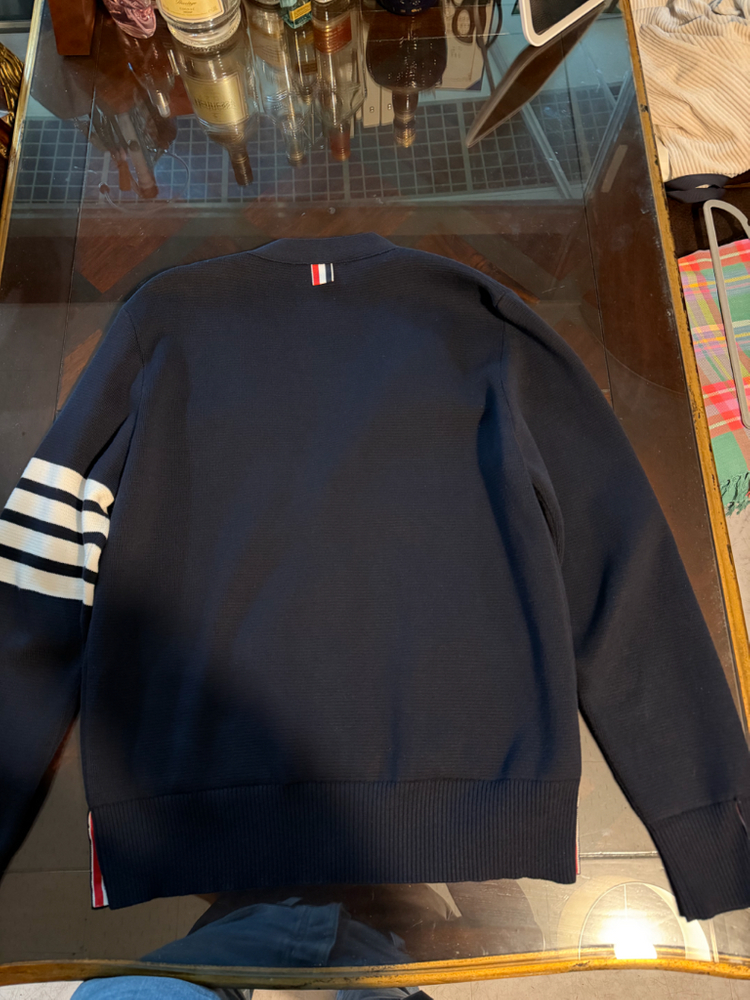 톰브라운 정품 밀라노스티치 가디건 새상품급 싸게 급처합니다.!!! 이미지