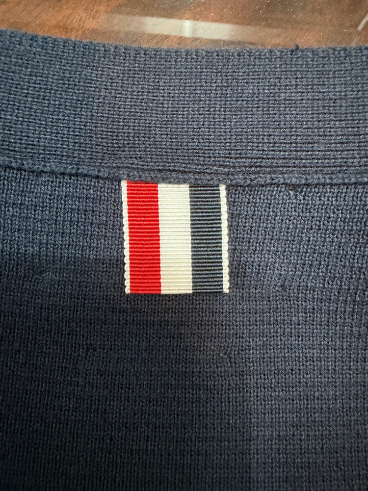 톰브라운 정품 밀라노스티치 가디건 새상품급 싸게 급처합니다.!!! 이미지