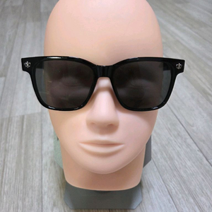크롬하츠 선글라스 새상품 이미지