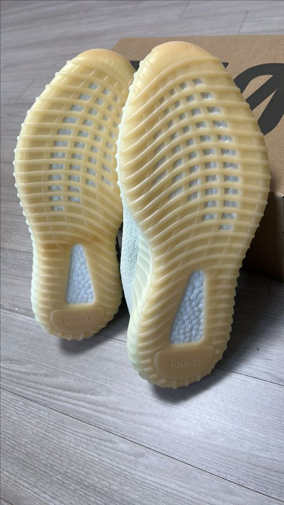 아디다스 이지부스트 350 V2 버터 280미리 이미지