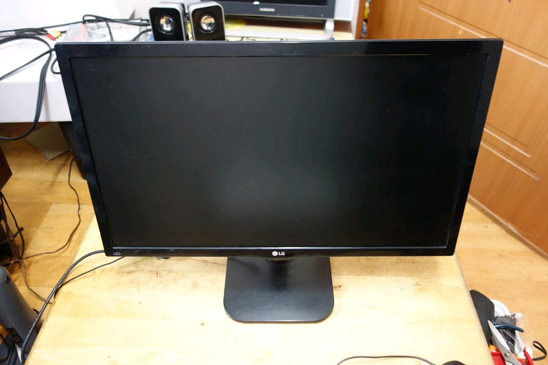 엘지 엘이디 컴퓨터모니터 3만원 이미지