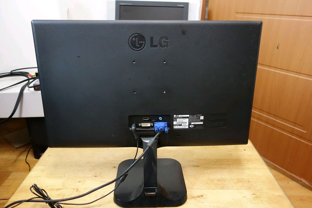 엘지 엘이디 컴퓨터모니터 3만원 이미지