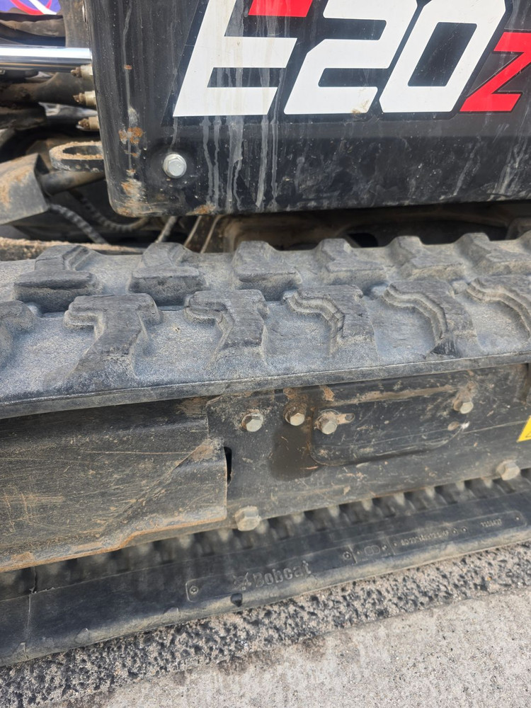 바브켓 미니굴삭기 E20 2022년식 330시간 가동 틸트로테이터 장착 이미지