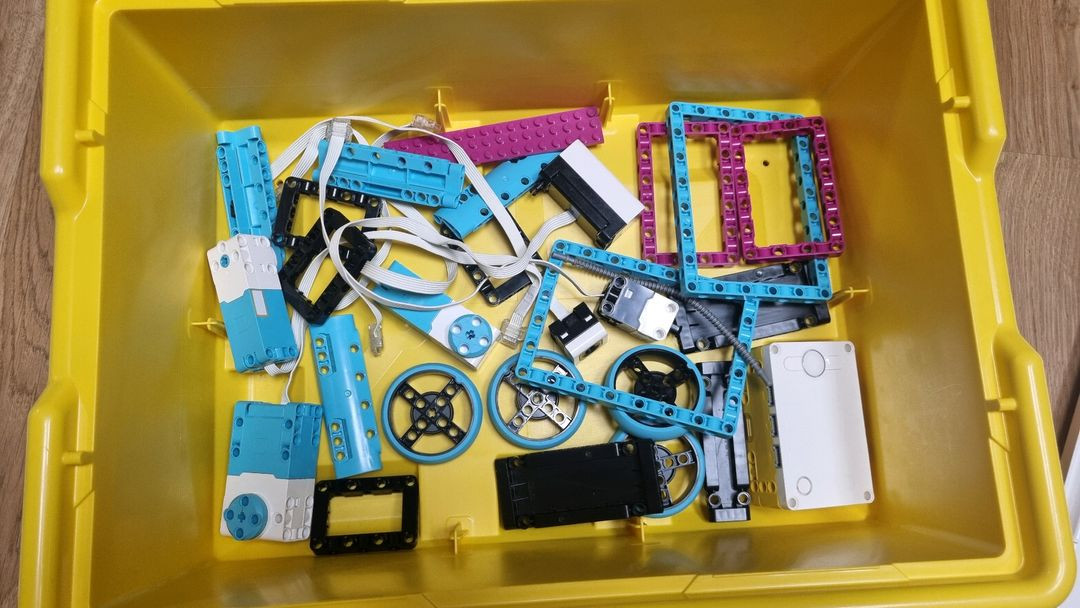 레고 에듀케이션 스파이크 프라임 코어세트 이미지