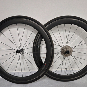 아비아브 아데온 카본 로드 자전거 휠셋 슈발베 루가노 타이어 튜브 신품급 포함 급처 (스프라켓 제외) 이미지