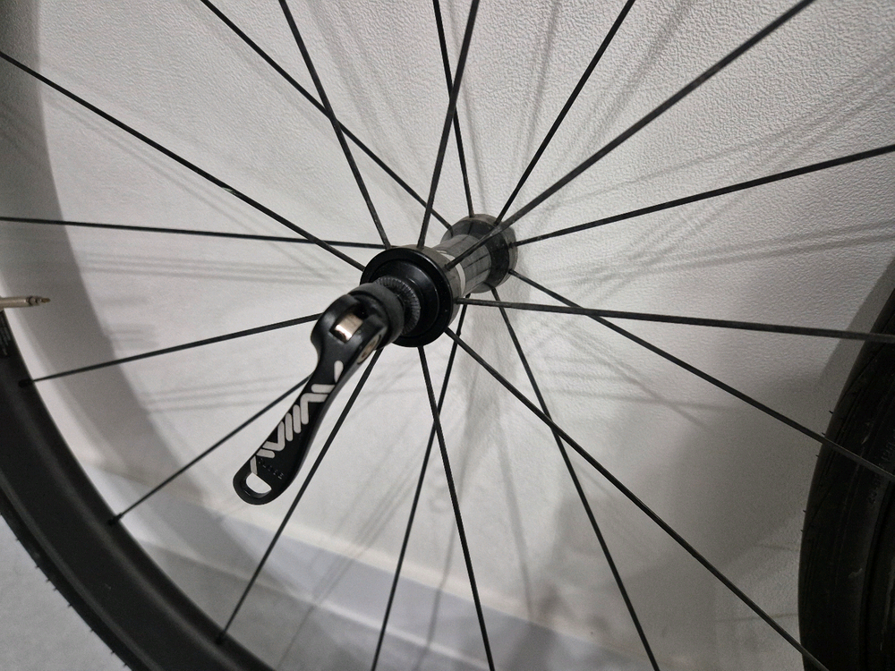 아비아브 아데온 카본 로드 자전거 휠셋 슈발베 루가노 타이어 튜브 신품급 포함 급처 (스프라켓 제외) 이미지