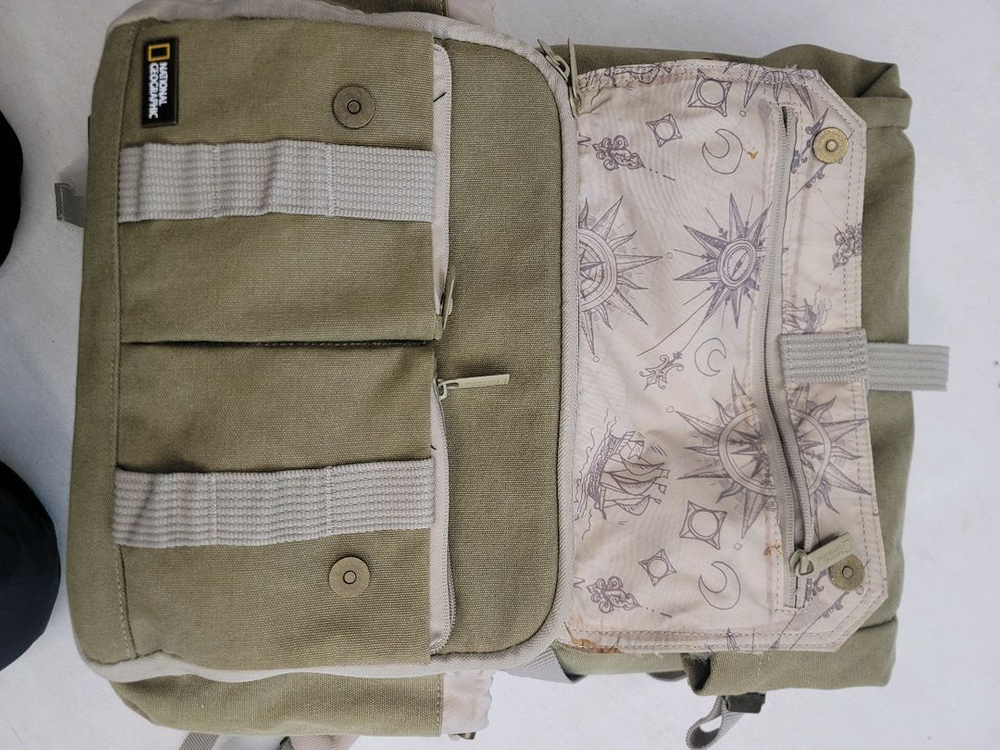 내셔널지오그래픽 카메라 백팩 이미지