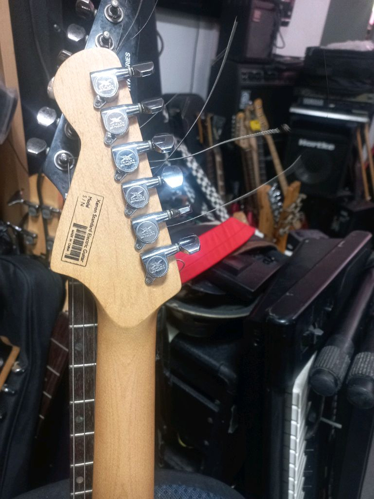 제논 일렉기타 이미지