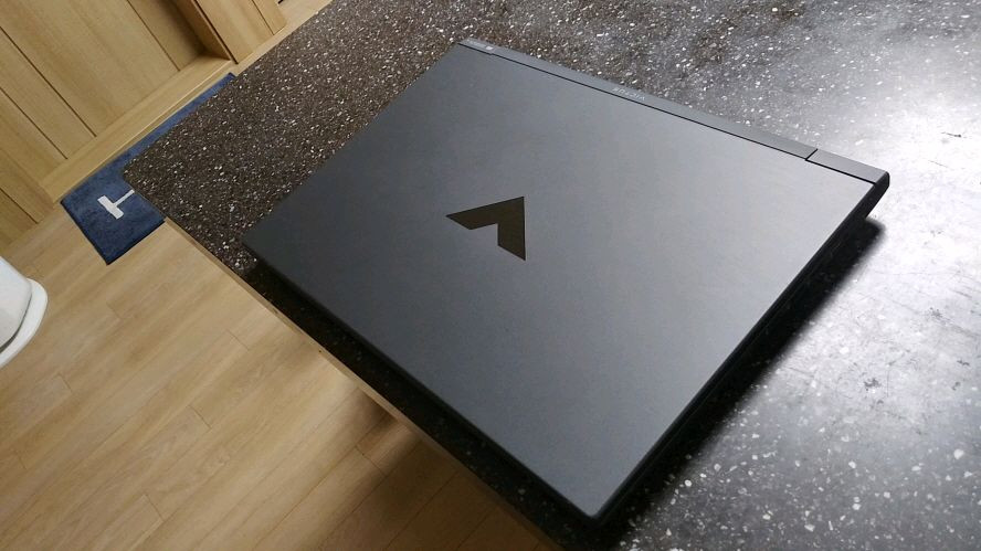HP 최신 최신 라이젠5 빅터스 게이밍 노트북/RTX4050 이미지