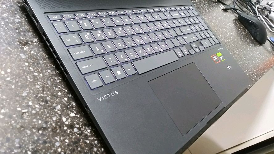 HP 최신 최신 라이젠5 빅터스 게이밍 노트북/RTX4050 이미지