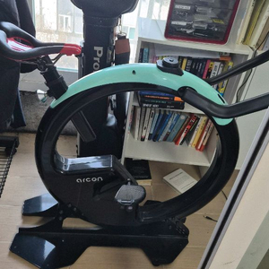 아크온 실내 자전거 스피닝 사이클 이미지