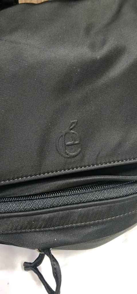 아카이브앱크 나일론 백팩/토리버치 쉐브론 반지갑 등 이미지