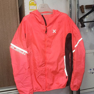 몬츄라 여성 후드 바람막이 M/ 아크테릭스 여성 집업 이미지