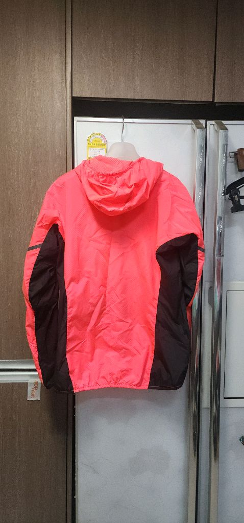 몬츄라 여성 후드 바람막이 M/ 아크테릭스 여성 집업 이미지