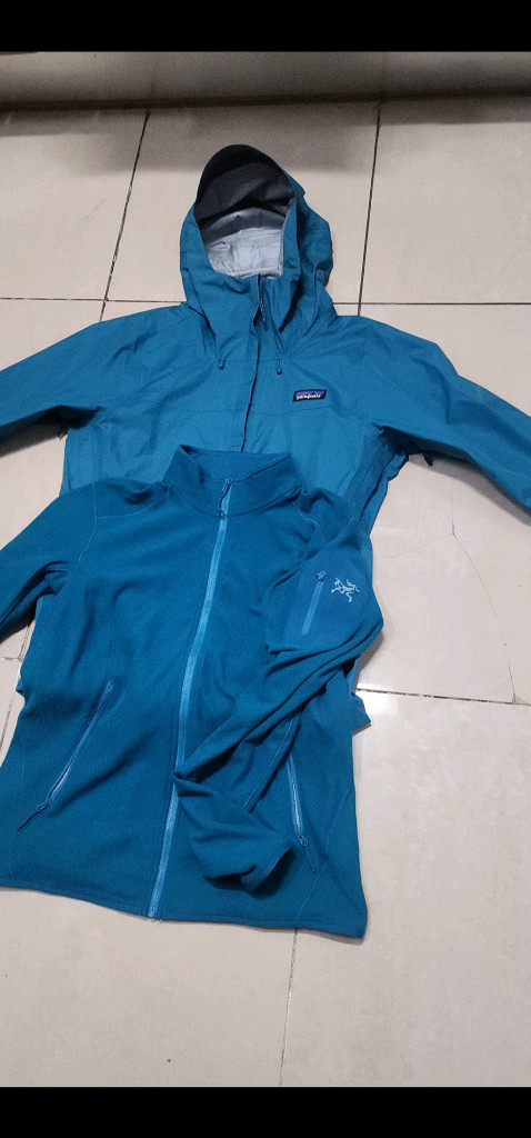 몬츄라 여성 후드 바람막이 M/ 아크테릭스 여성 집업 이미지