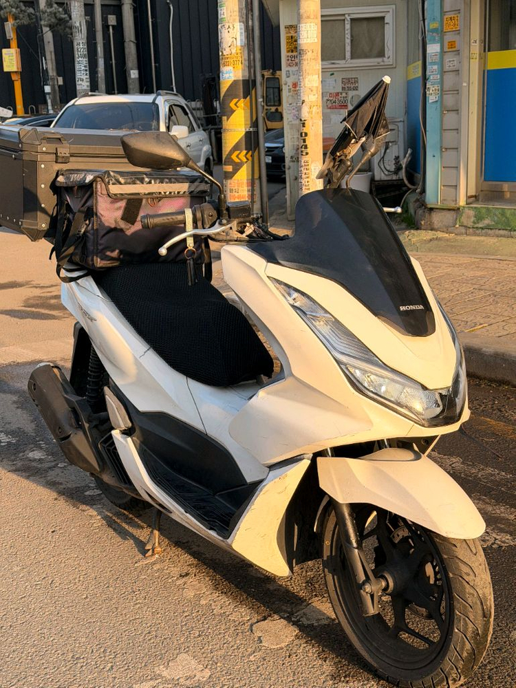 21년식 PCX 125 판매합니다 이미지
