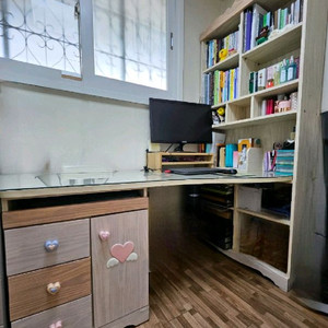 나눔)원목책상책장서랍장세트데코라인학생용사무컴퓨터아동자녀아이유아여아테이블데스크판매가구서울서재공부방스터디처분무료급처 이미지