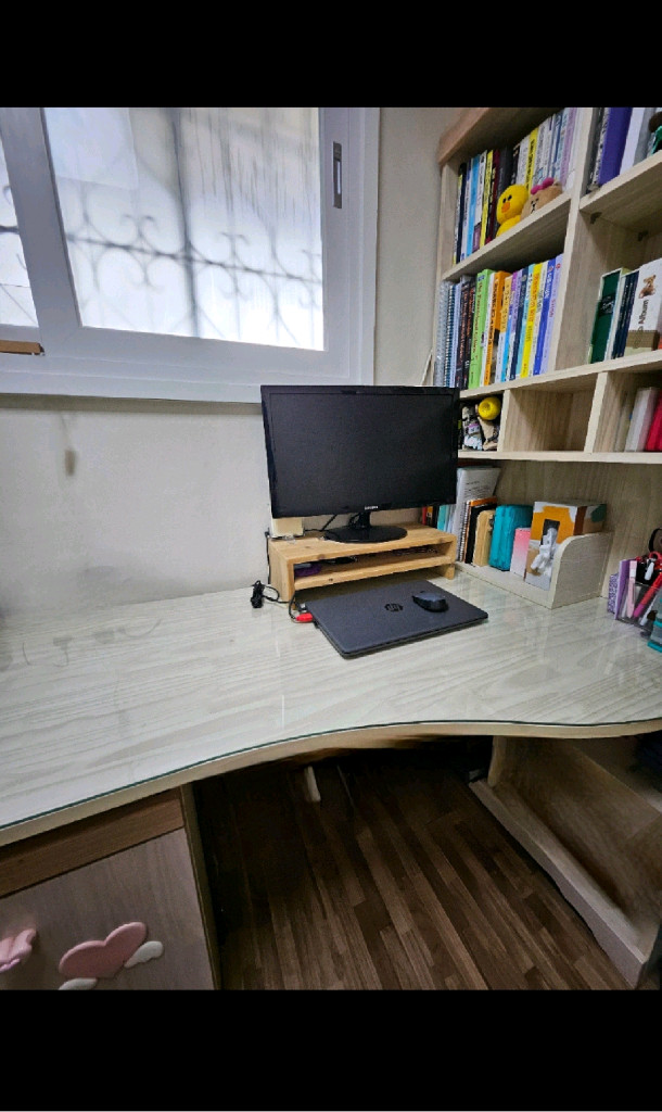 나눔)원목책상책장서랍장세트데코라인학생용사무컴퓨터아동자녀아이유아여아테이블데스크판매가구서울서재공부방스터디처분무료급처 이미지