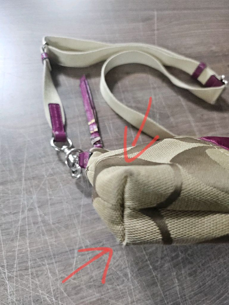 [F] 코치 시그니처로고 퍼플핑크 크로스백 가방 이미지