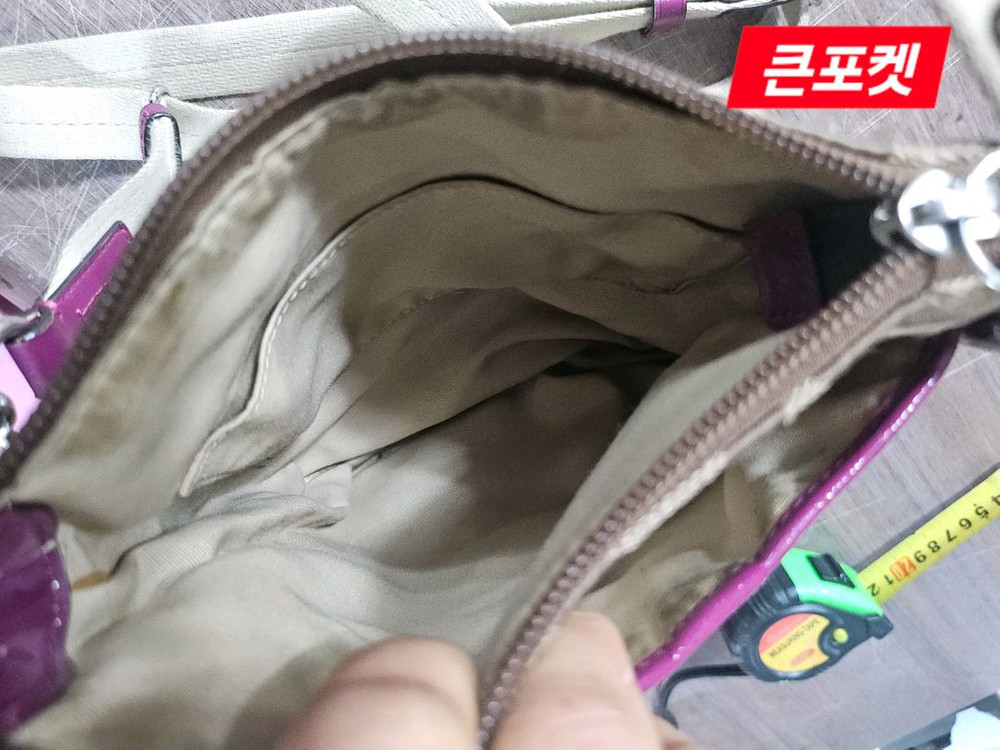 [F] 코치 시그니처로고 퍼플핑크 크로스백 가방 이미지