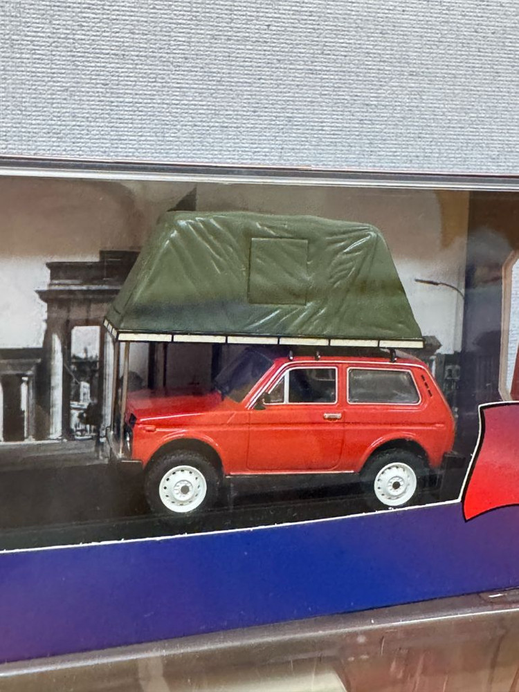 1/43 캠핑 카라반 루프탑 다이캐스트 캠핑카 판매 모형 2대. 박스완벽. 판매 이미지