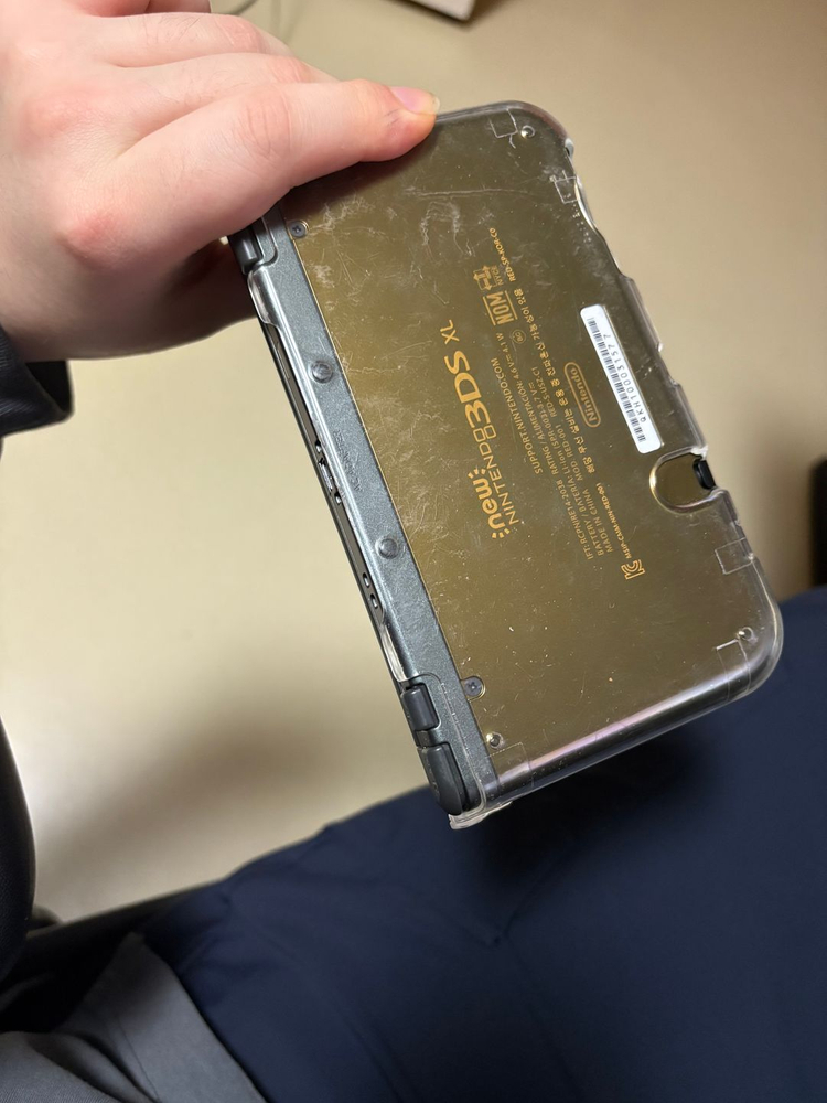 닌텐도 new 3ds 하이랄 에디션 이미지