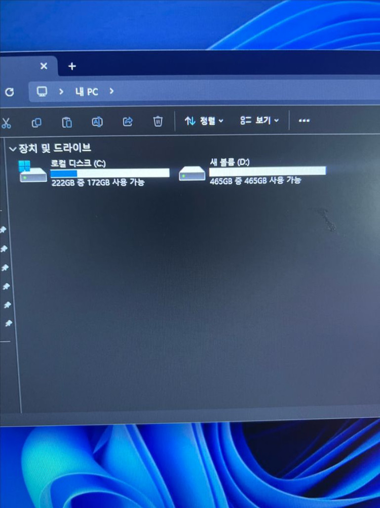게이밍 화이트 감성 컴퓨터 본체 PC (i5-9400F, GTX 1650 이미지