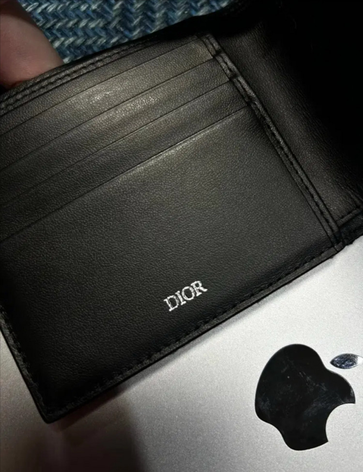 디올 오블리크 반지갑 이미지