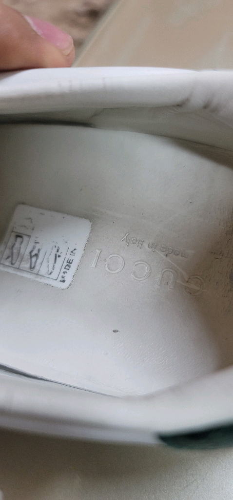 [정품] 구찌(GUCCI) 에이스 하트 스니커즈 (이태리 메이드)[판매 가격]450000이탈리아 럭셔리 브랜드 ** 이미지