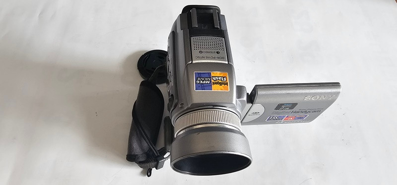 SONY DCR-PC115 6mm 캠코더 작동품 이미지