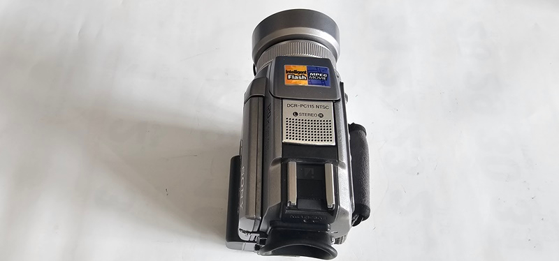 SONY DCR-PC115 6mm 캠코더 작동품 이미지