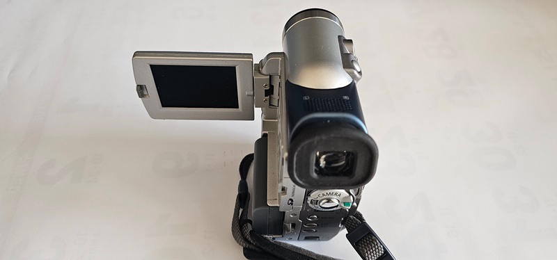 캐논 ELURA 40MC 6mm 캠코더 작동품 이미지