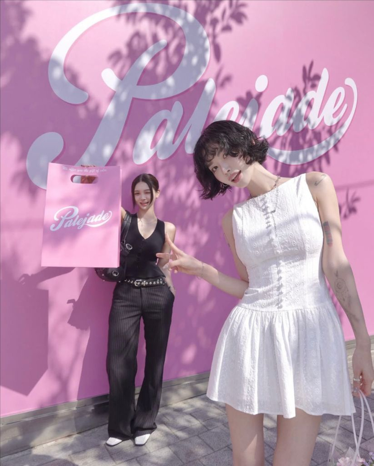 (새상품) 페일제이드 베이직 자카드 펀칭 드레스 원피스 화이트 M 이미지