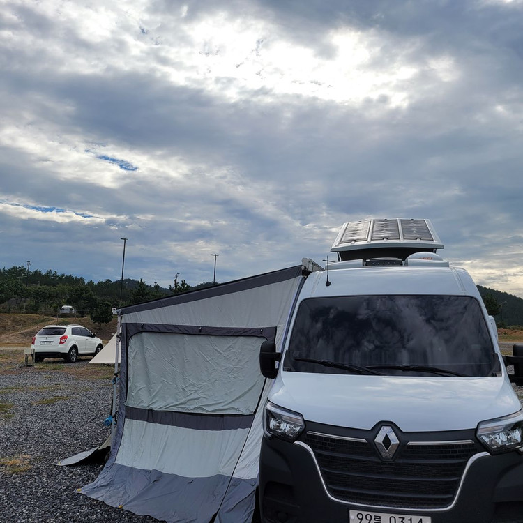 르노마스터 캠핑카 / 팝업 / 노지가능 / 아파트주차 / 상태최상 이미지