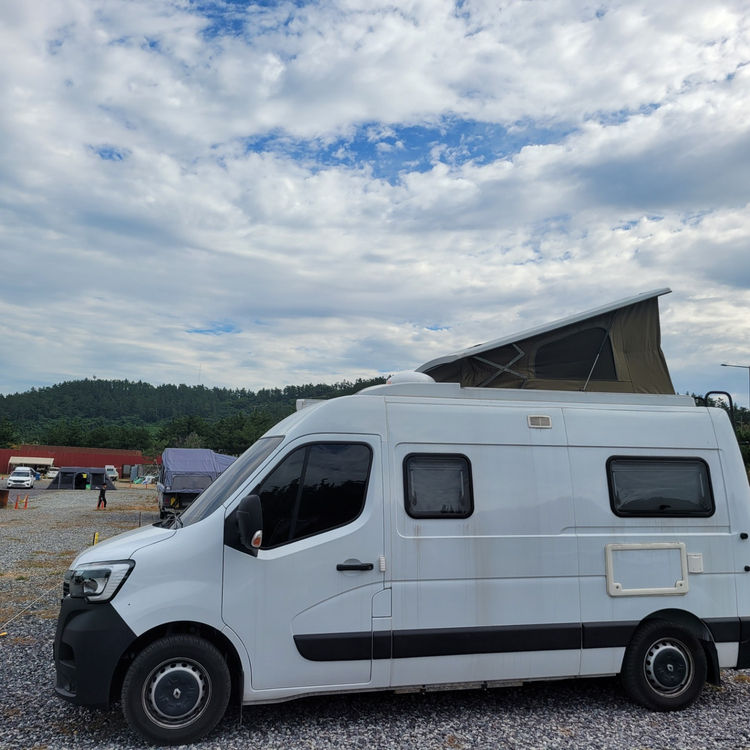 르노마스터 캠핑카 / 팝업 / 노지가능 / 아파트주차 / 상태최상 이미지