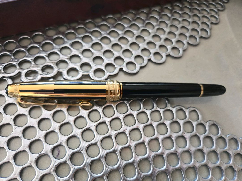 몽블랑 만년필 솔리테어 플랙&골드 144 이미지