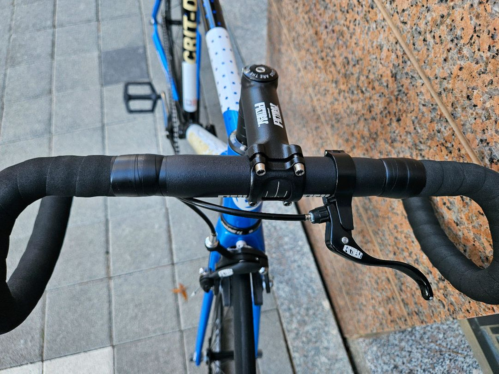 엔진11 크릿디 블루스킨 자전거 이미지